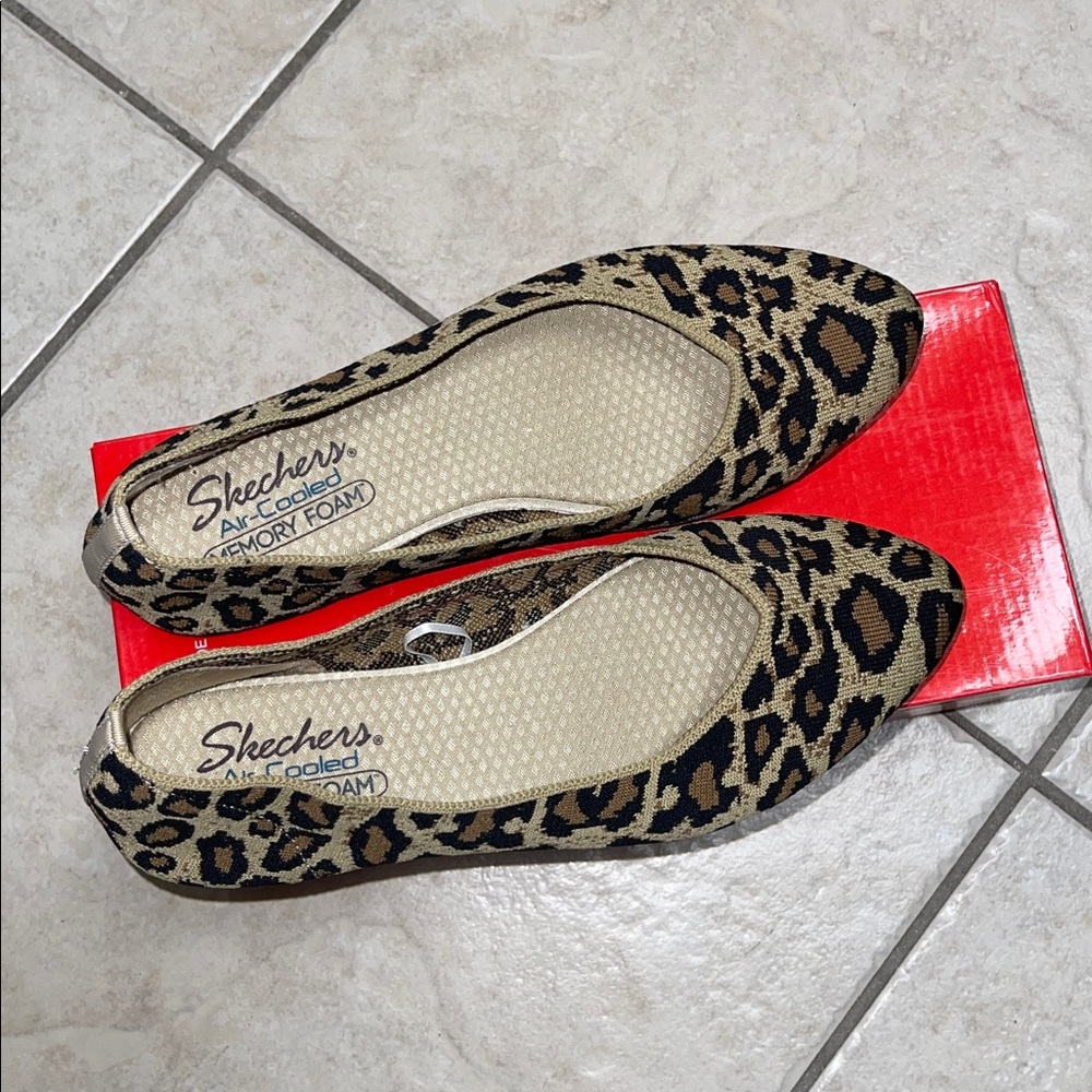 Skechers Women's Animal Print Flats